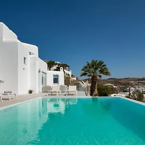 Isabella - Psarou Villa